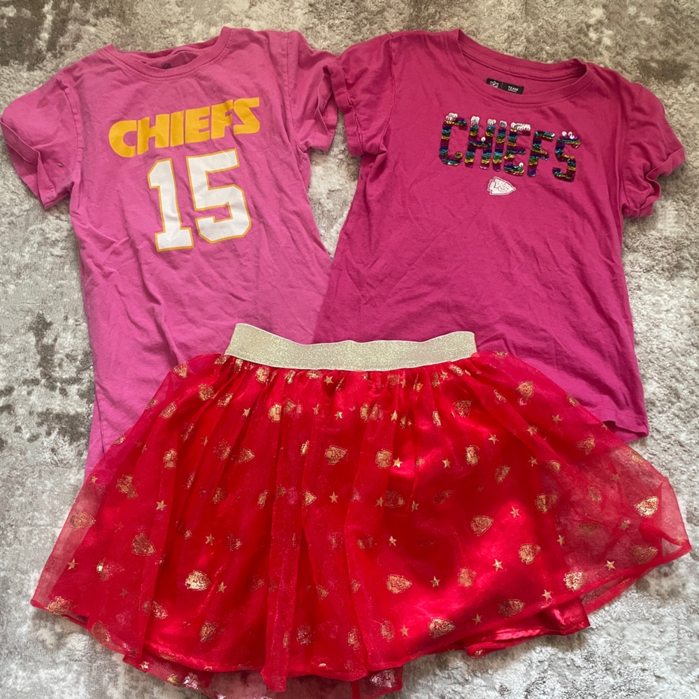 Girls Kansas City Chiefs Shirts and Skirt, size 10/12